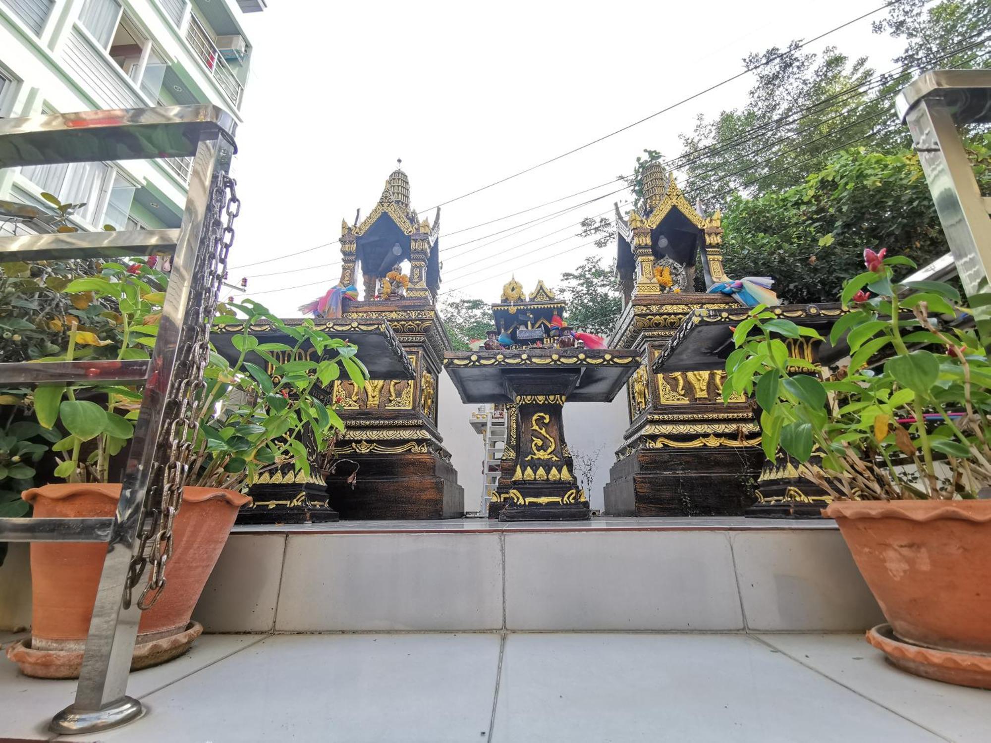 Lanting Hotell Patong Eksteriør bilde